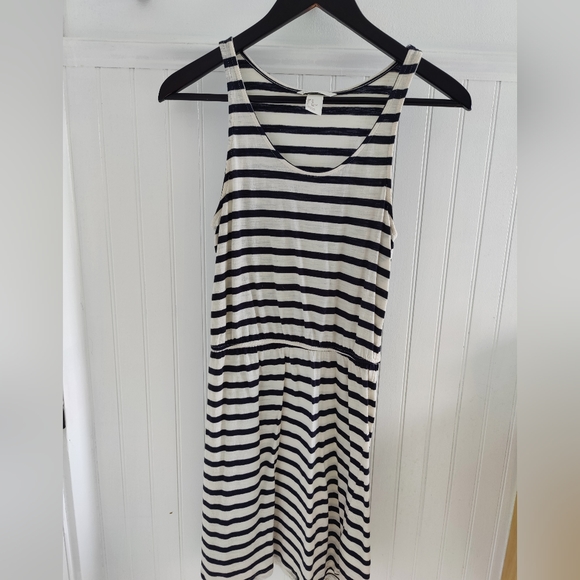 H&M stripped dress - Picture 2 of 2